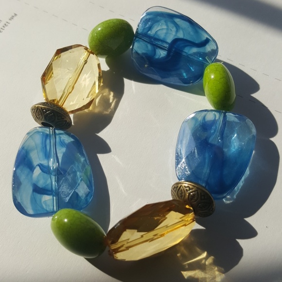 Jewelry - Smokey Blue 💙/ Crystal/& Stone Bracelet